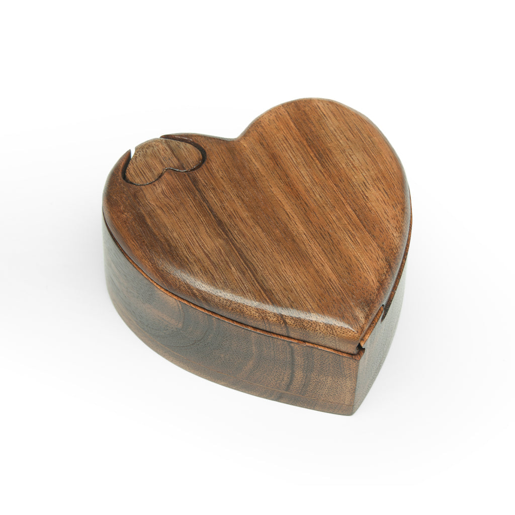 IIMPEFECT SELECTION-KEEPSAKE - Mango Wood Heart with Puzzle Closure