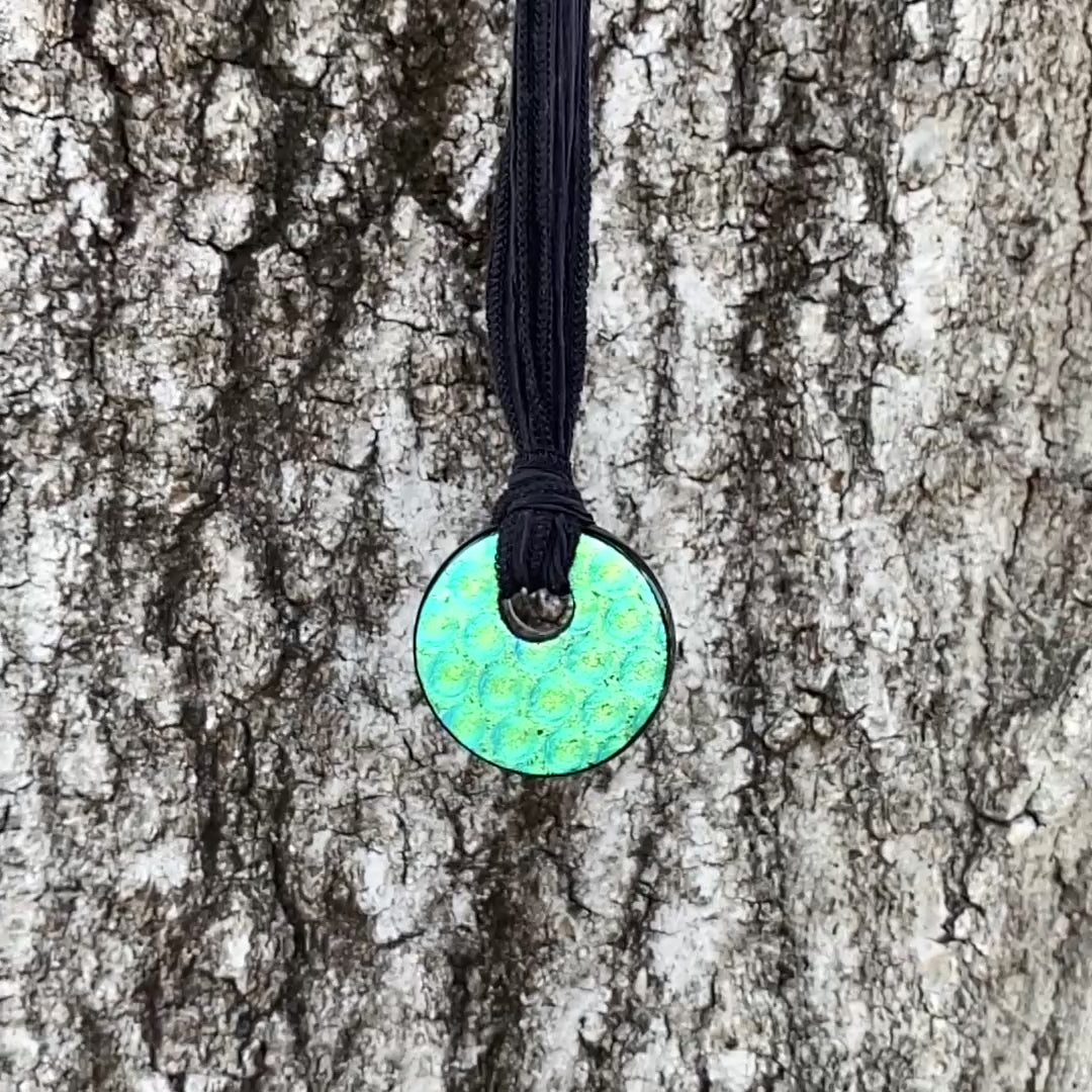 Cargar vídeo: J-2168- Dichroic Glass Love Ashes Reflection Circles - Infused with Cremains