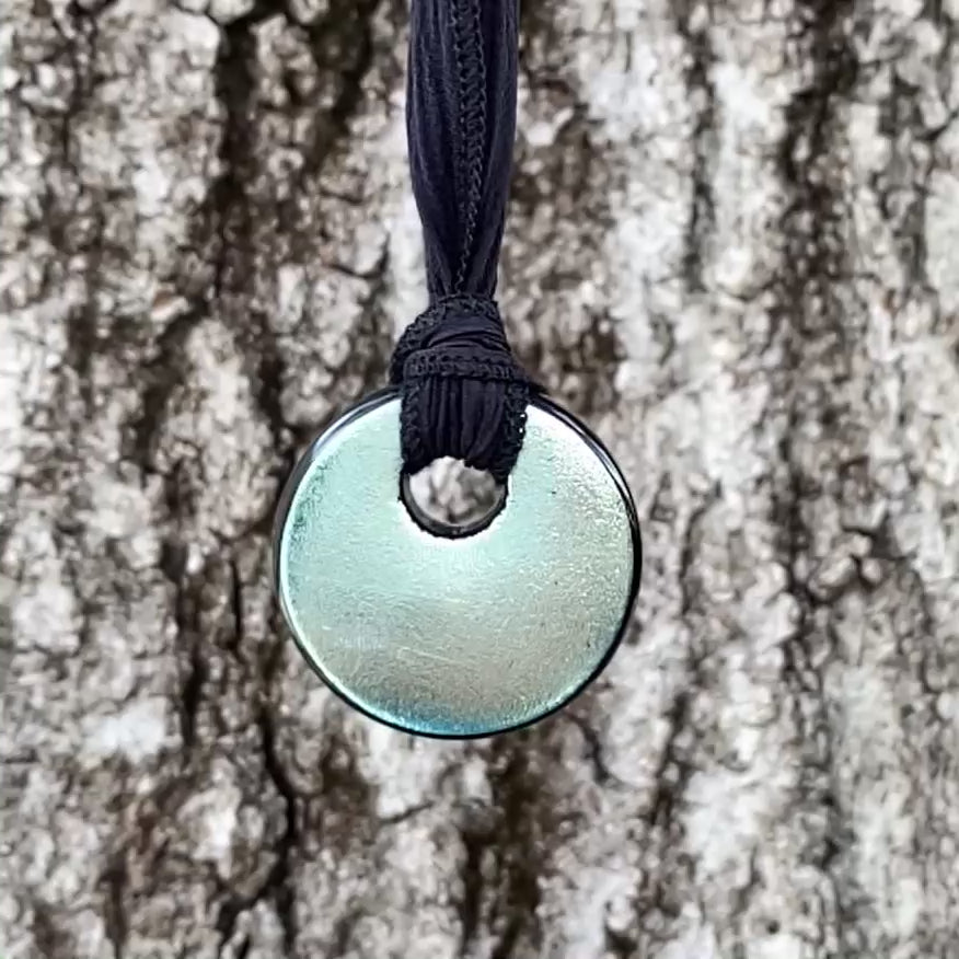 Cargar vídeo: J-2168- Dichroic Glass Love Ashes Reflection Circles - Infused with Cremains