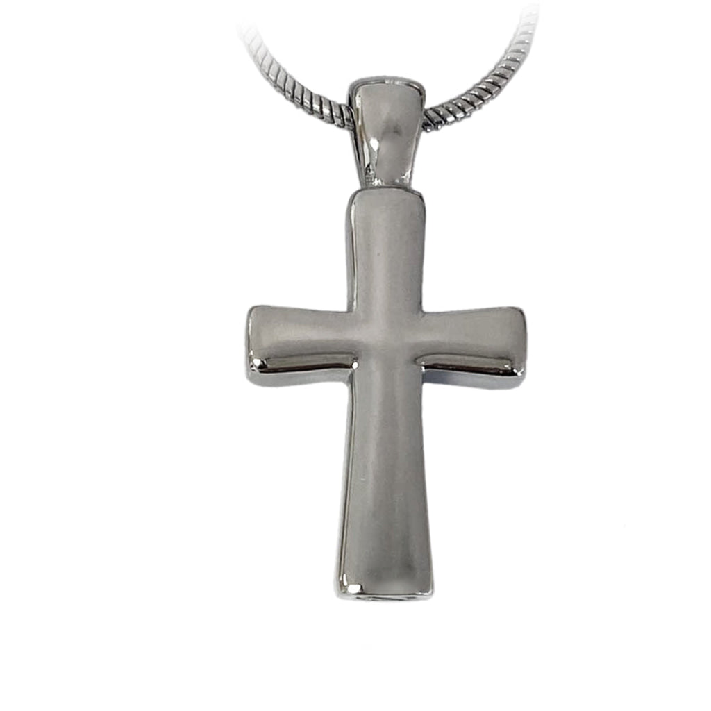 J 043 Cross Pendant with Chain Silver