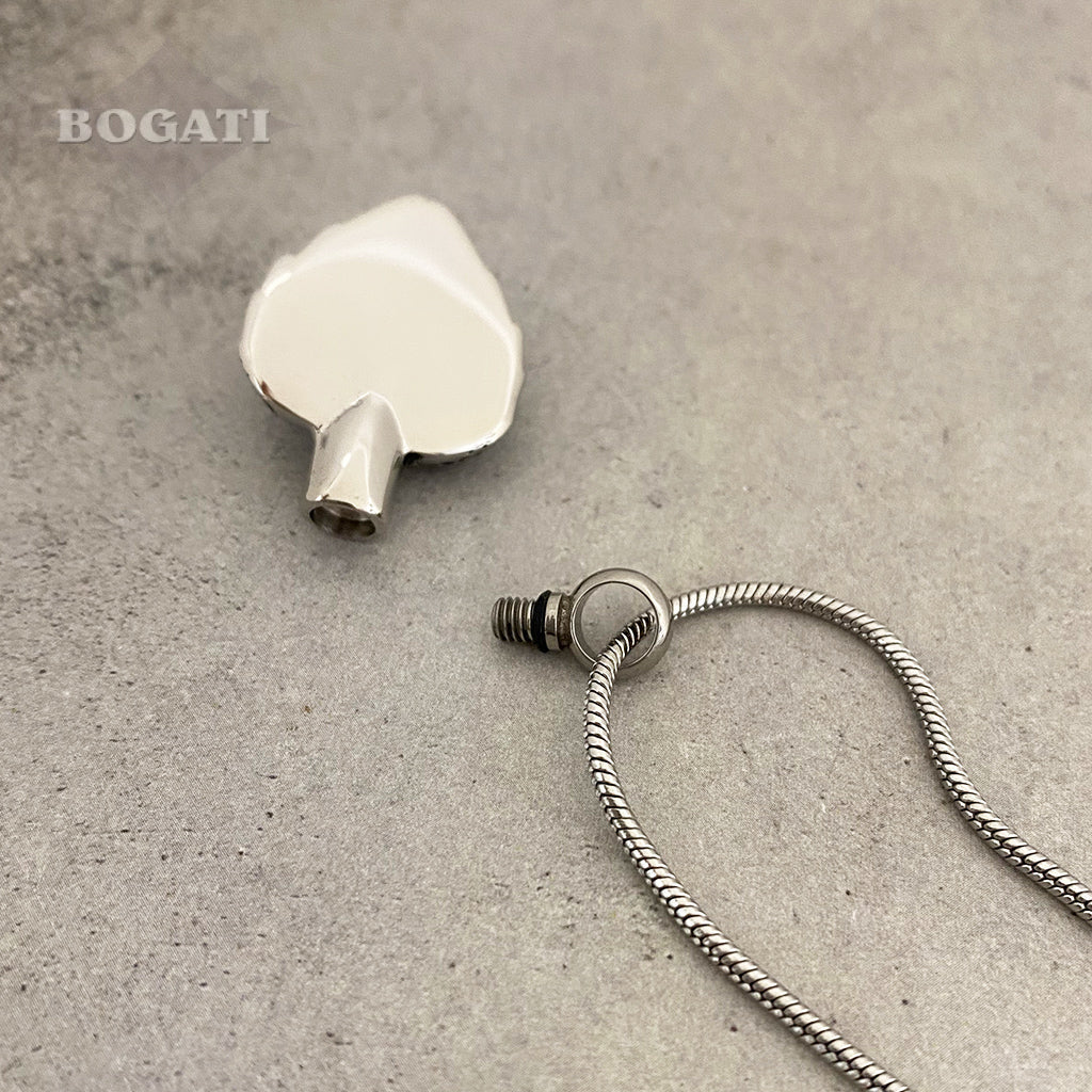 J-720 - Winged Heart-Stone - Pendant with Chain